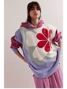 Free people clover sweatshirt size xs oversized nwot